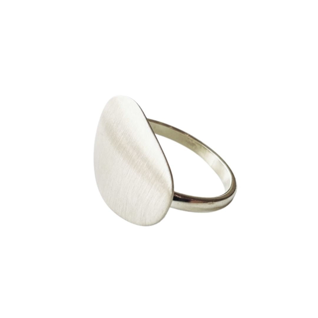 la plana ring style from collection by Nina Alexandra